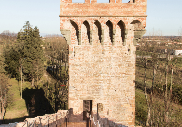 Torre e camminamento del Soccorso del complesso della Rocca del Brunelleschi