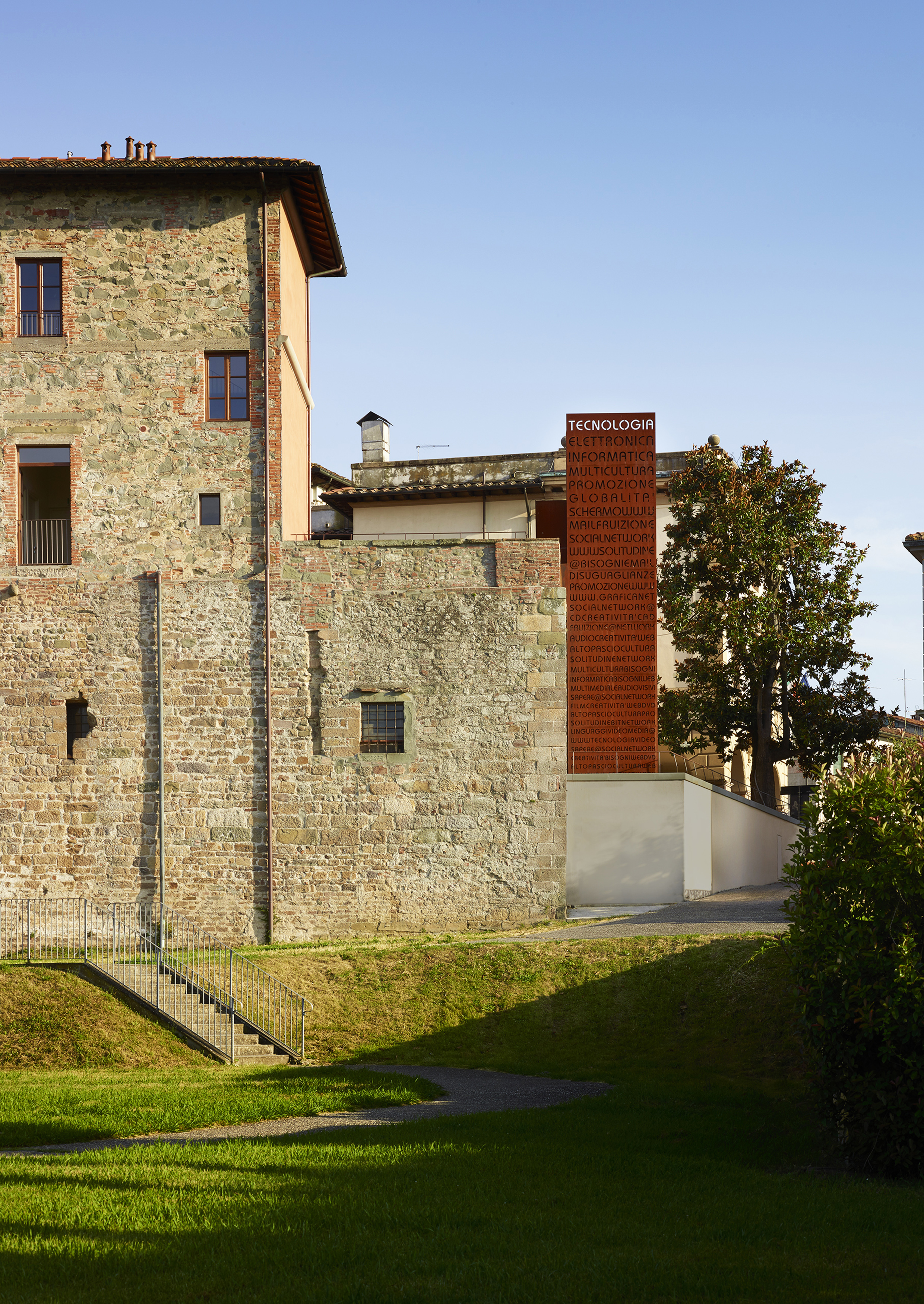 Biblioteca Comunale “Aldo Carrara”