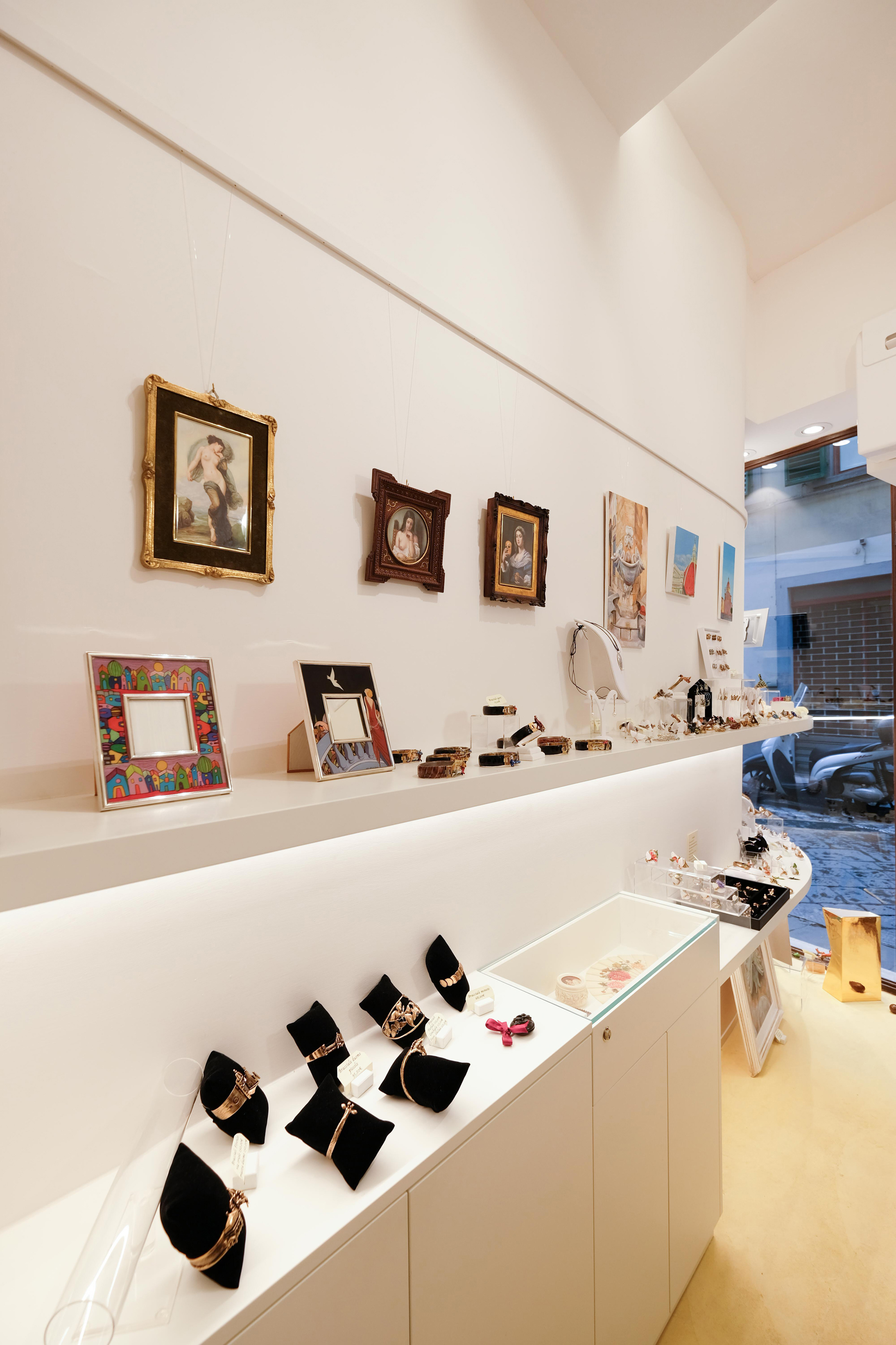 Atelier Dipinti e Bijoux