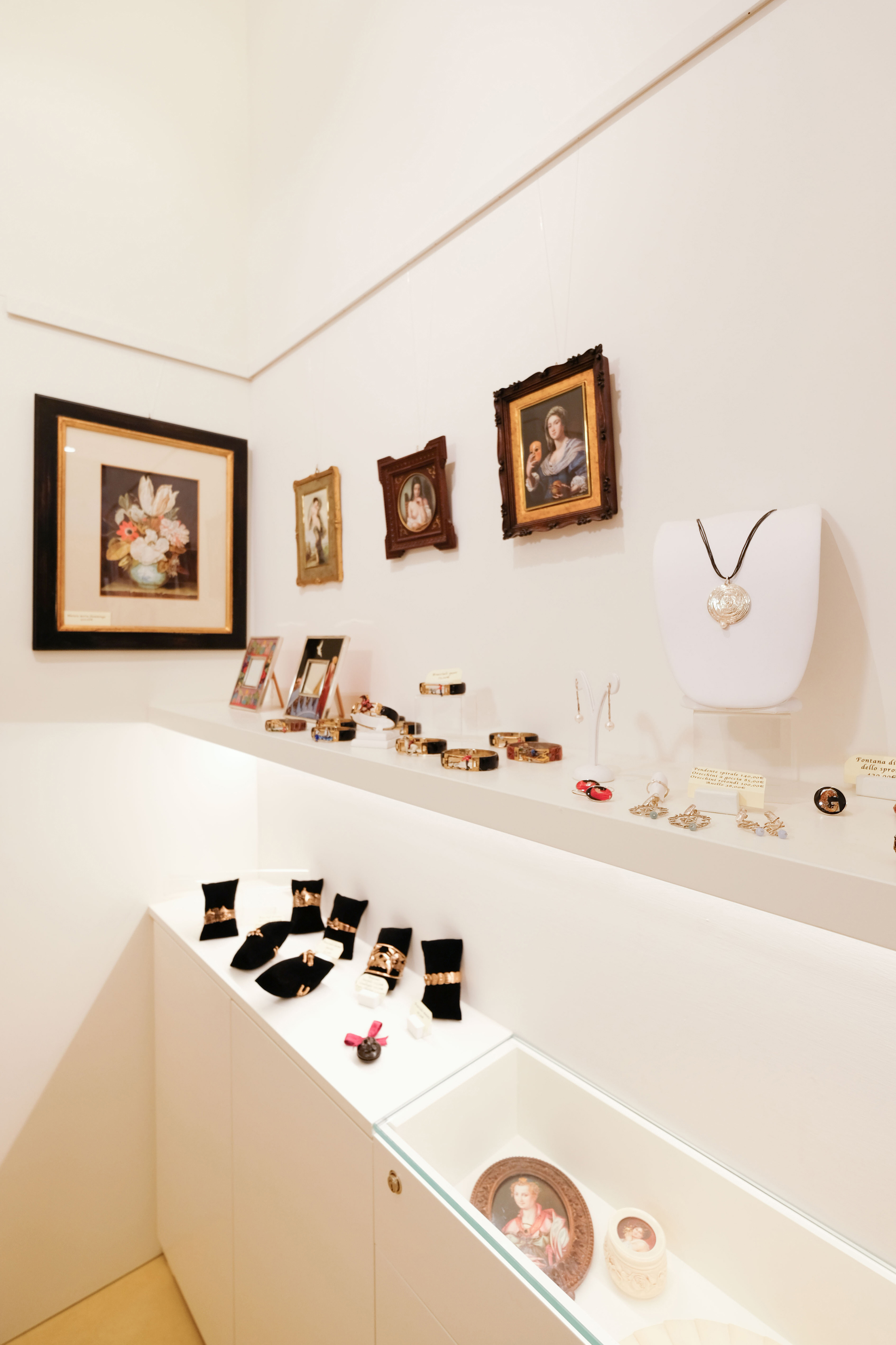 Atelier Dipinti e Bijoux