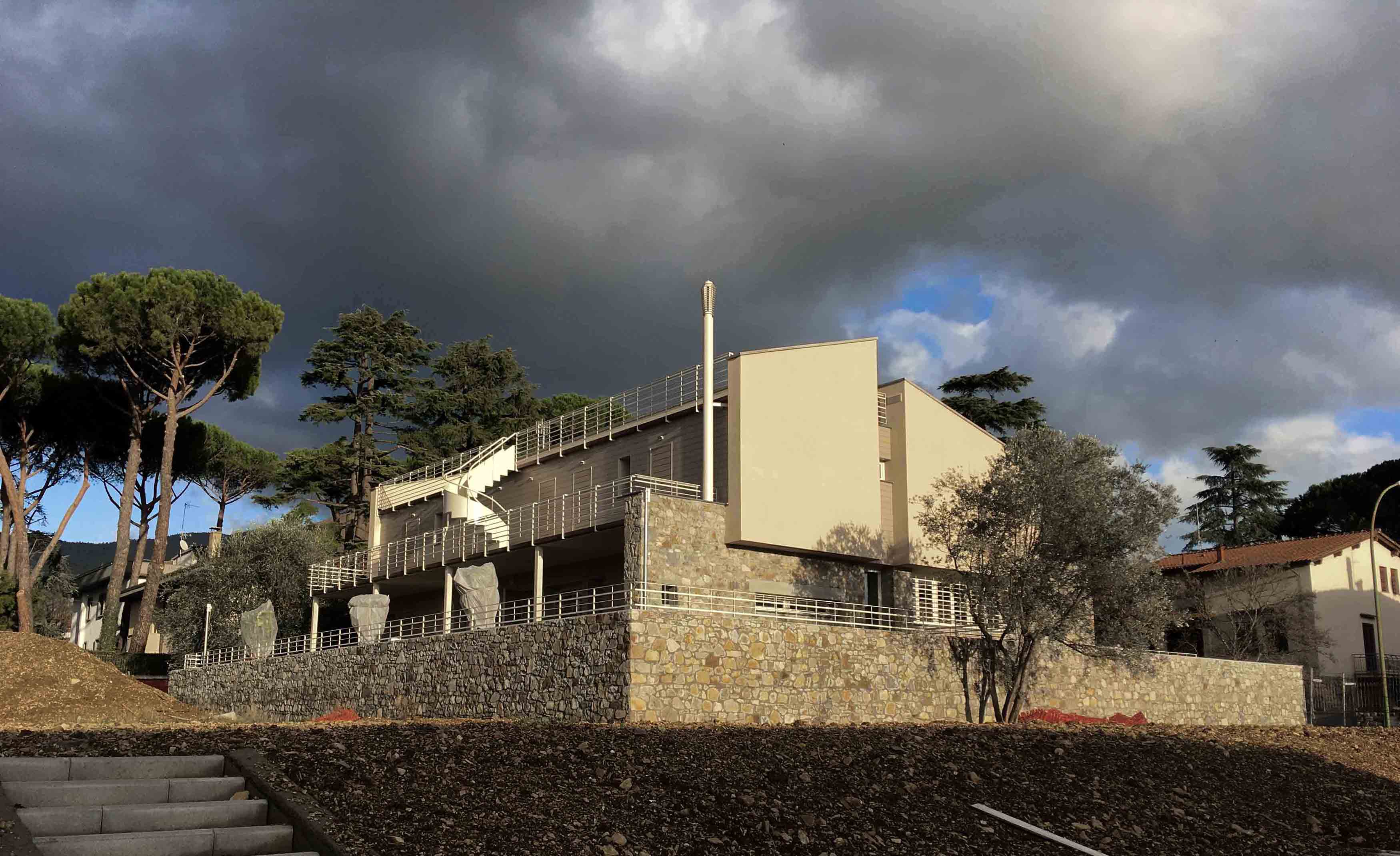 Casa per Tre Dame