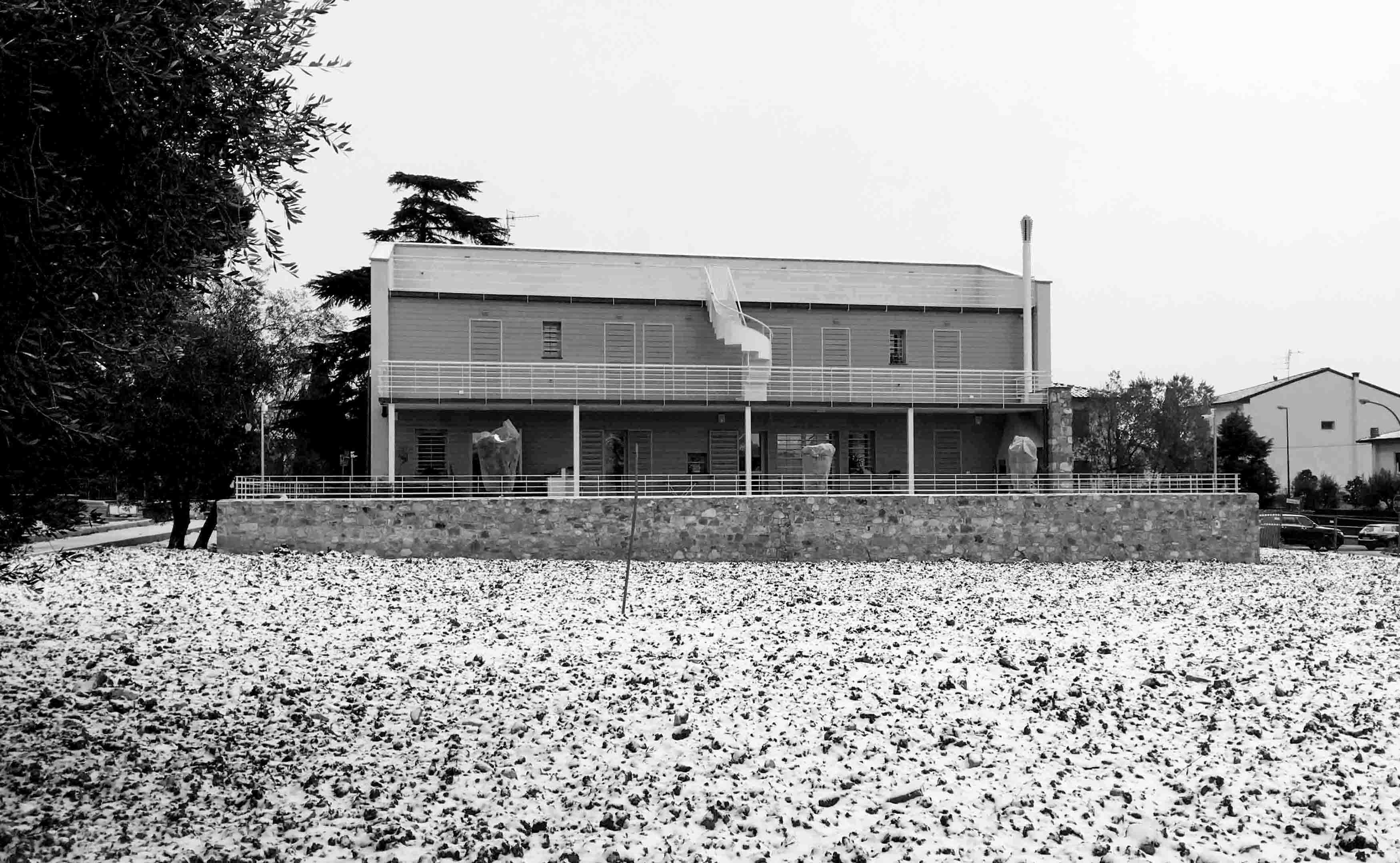 Casa per Tre Dame